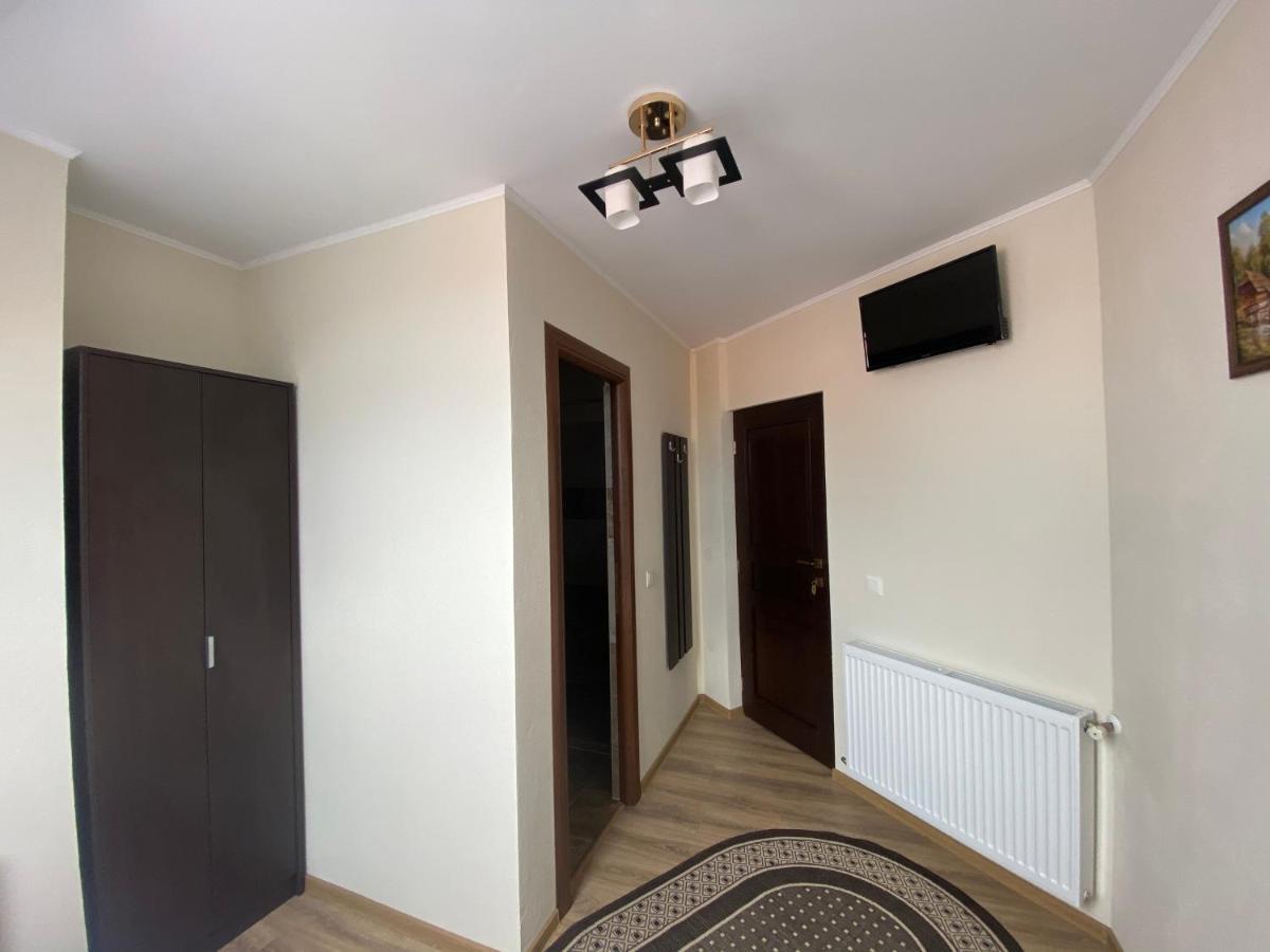 Hotel Gradics Panzio Siculeni Exteriér fotografie