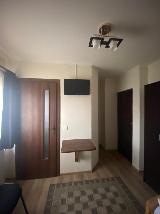 Hotel Gradics Panzio Siculeni Exteriér fotografie